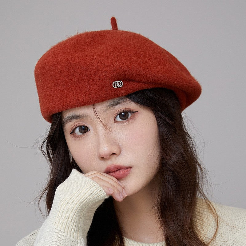 Women's fall and winter retro literary hundred with warm berets